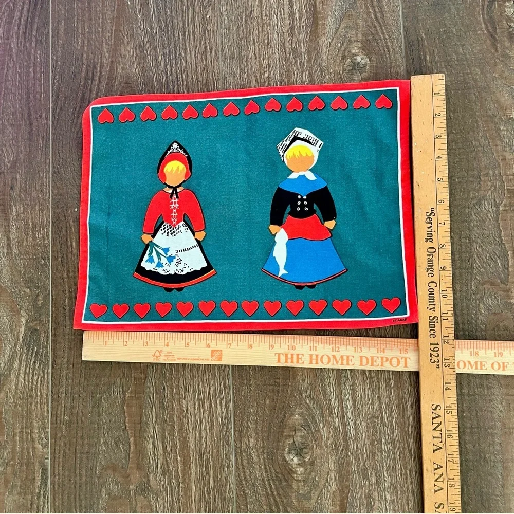 Folk Art Decorative Placemats with Heart Border 11/15 inches